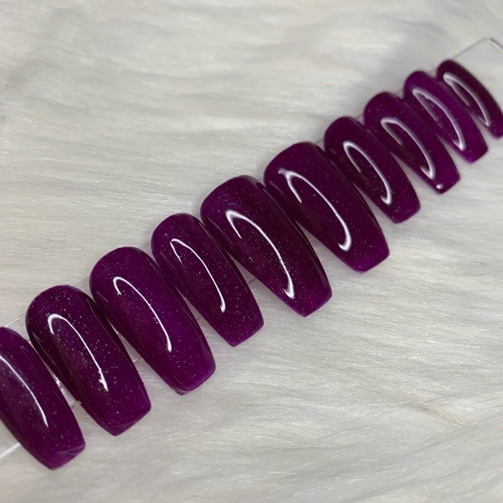 Classic Purple Heart Custom Press On Nails | High Quality Nails | Handmade - Picture 2 of 12